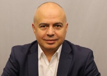 Георги Свиленски сменя Корнелия Нинова