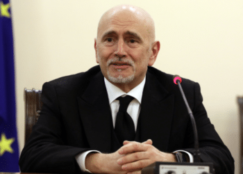 Министър Събев освободи директора на БДЖ – „Пътнически превози“