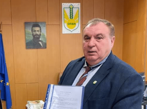 Кметът на Опан черпи днес! Честит рожден ден, Генчо Колев! 1 генчоколев