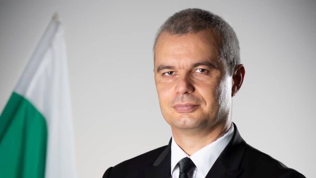 костадинов 1