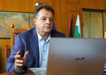 Даниел Панов