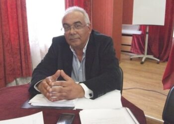 Заради тока: Карнобат пренасочва пари от пенсионери към сметки, спира уличното осветление за час
