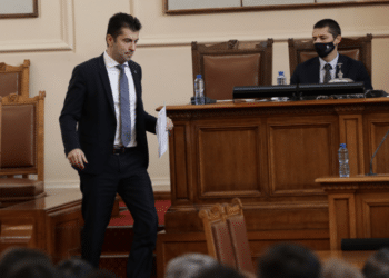 Кирил Петков