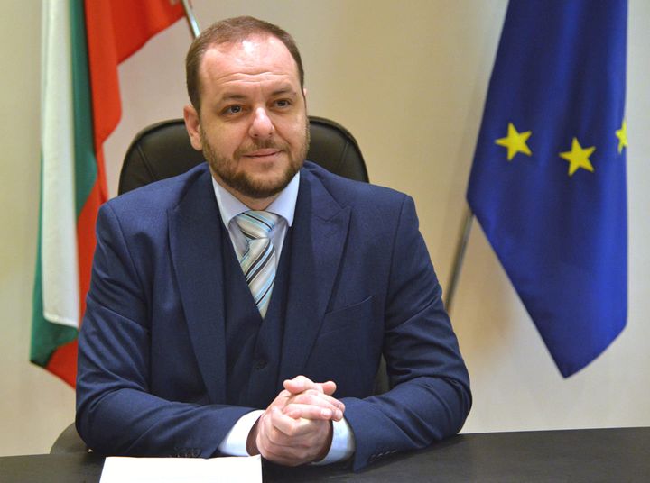 борислав сандов