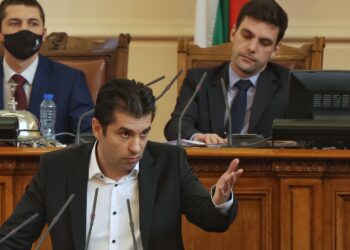 Кирил Петков