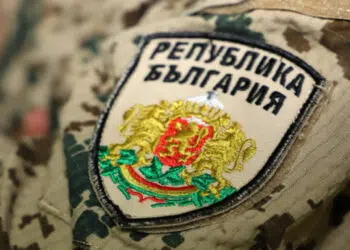 Армията праща повиквателни на запасни, не било заради войната