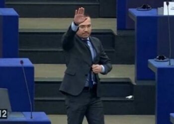 Скандал в Европарламента с Джамбазки (ВИДЕО)