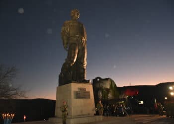 Стотици се преклониха пред безсмъртния Дякон в Ловеч
