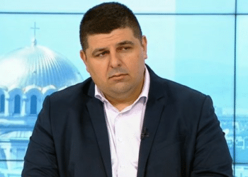 Остри критики към министъра на отбраната Стефан Янев от „Демократична България“