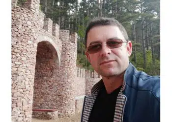 Кмет на крумовградско село си купи винетка с 3 кг монети