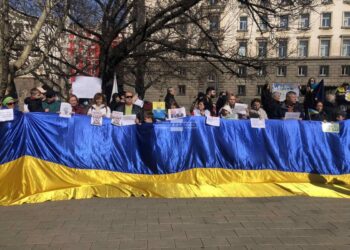 Протести в София и Варна срещу военните действия в Украйна