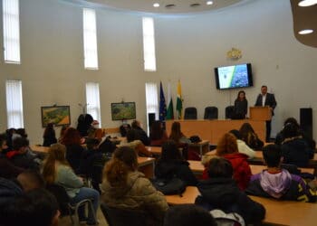 Три дъжрави гостуват в Павликени по проект на СУ „Бачо Киро“