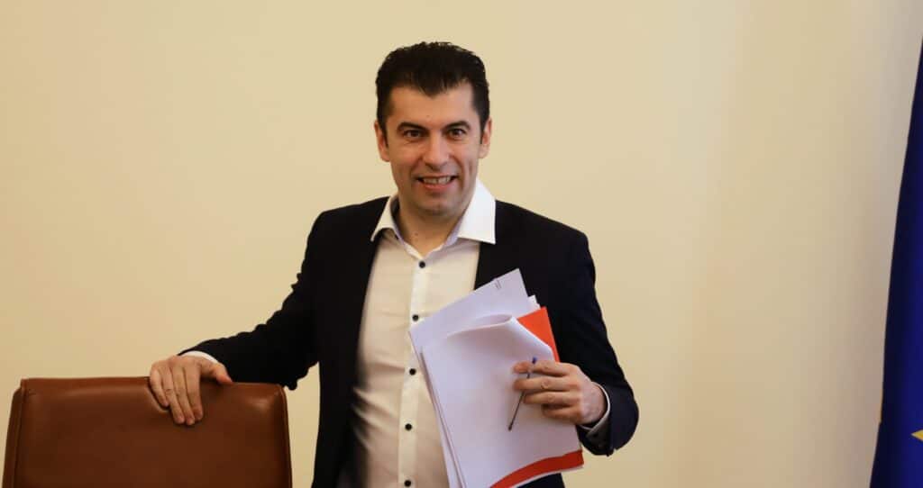 Кирил Петков