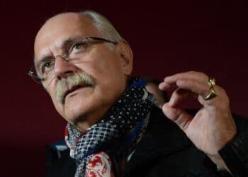 Обявиха Никита Михалков за международно издирване