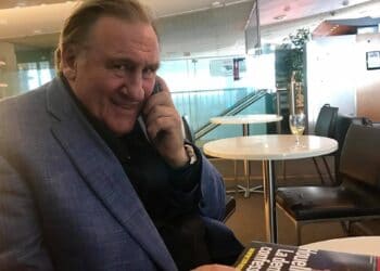Жерар Депардийо забравя за родната Франция, отива да живее на яхта в Турция