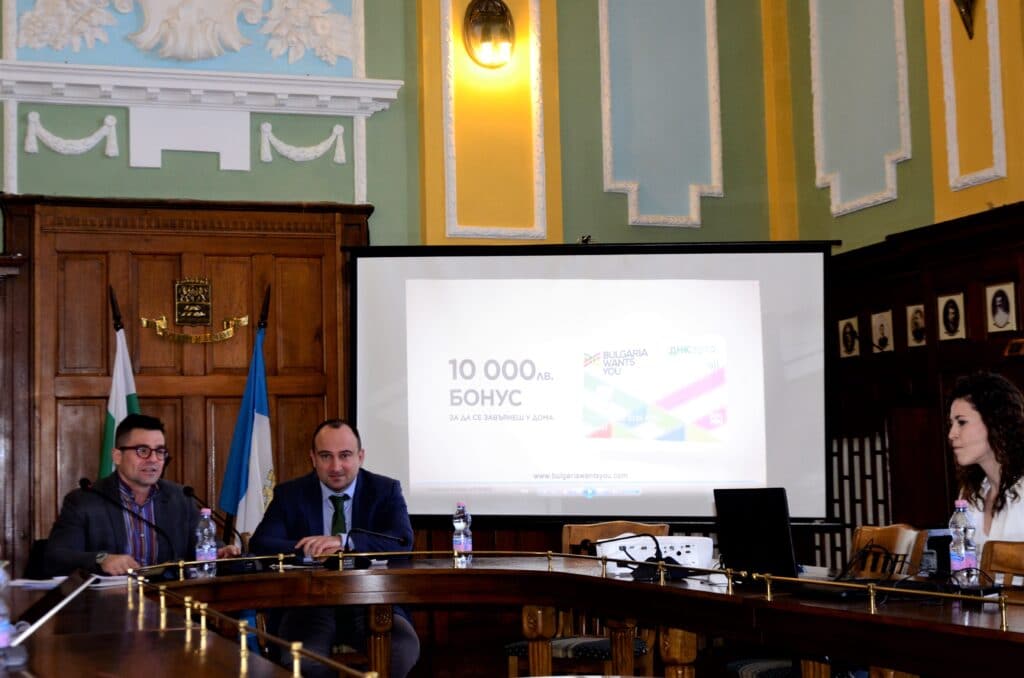 Експерт на „Bulgaria wants you": Украинците са добри инженери, хотелиери, ресторантьори 1 Bulgaria wants you 1
