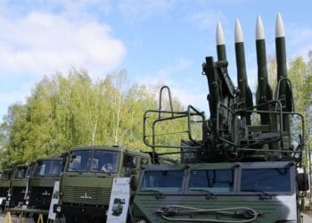 Беларус иска Русия да разположи още ракети на територията й