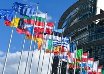 ЕК предлага помощ от 3 млрд. евро за приемащите украински бежанци
