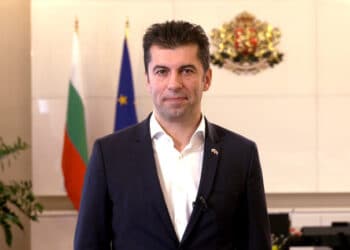 Правителството на Кирил Петков е вредно, имаме нов министър на отбраната