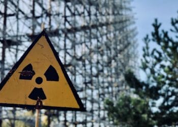 Експерт: Токът в АЕЦ “Чернобил” е спрян, може да се стигне до взрив и радиация в голям периметър