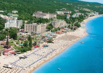 Украинските бежанци се местят в по-луксозни хотели, налице е чист туризъм