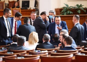 Коалиционни страсти: Изборът на шеф на БНБ блокира други решения