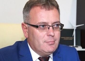 Кметът на Рудозем Румен Пехливанов черпи за РД!