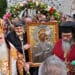 Стотици в шествие с чудотворната икона на Богородица в Бачковския манастир