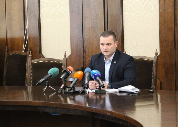 Кметът на Русе отказва да върне летището на държавата 1 кмет Русе