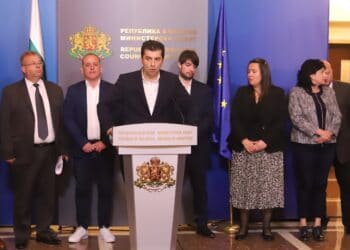 След срещата при премиера: протестът утре остава, пада акцизът за газа и метана