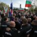 Протести и сблъсъци между подкрепящи военната помощ за Украйна и граждани, които са против
