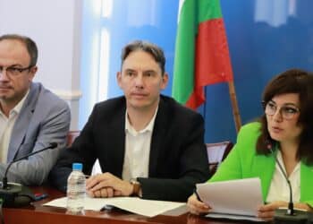 Проучват 5 терена за детска болница