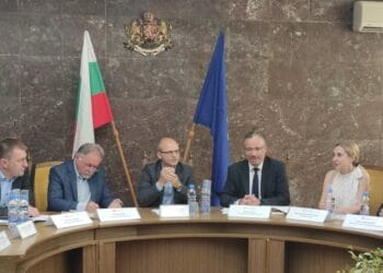 Електрохолд представи плановете си за област Ловеч