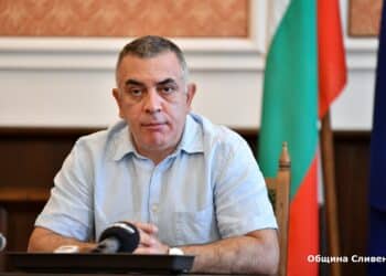 Кметът на Сливен: Ще глобяваме за забавено възстановяване на улици след ВиК-ремонтите  