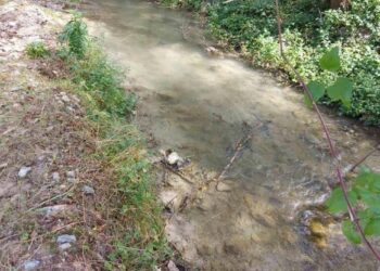 Провериха за замърсяване две реки, в едната откриха торови смеси