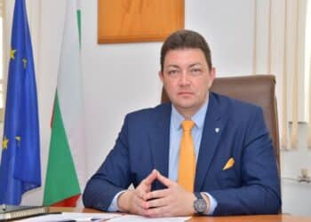 Кметът на Петрич: 700 млн. ще дадат общините за ток и отопление