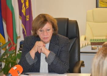 Кметът на Ловеч: Обгазяването с амоняк е всеки ден, понякога трудно се диша