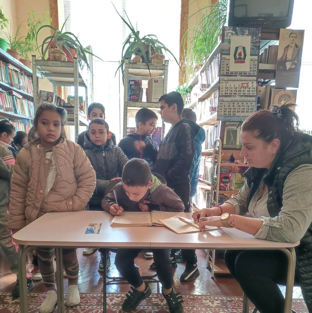 В плевенското село Асеновци преписаха „История славянобългарска“ 3 1 3 e1666954007699
