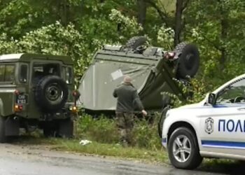 Военен камион на НАТО се преобърна край Монтана