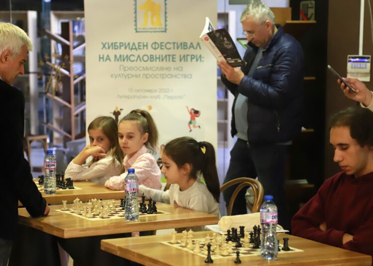 Снимки: Красимир Свраков