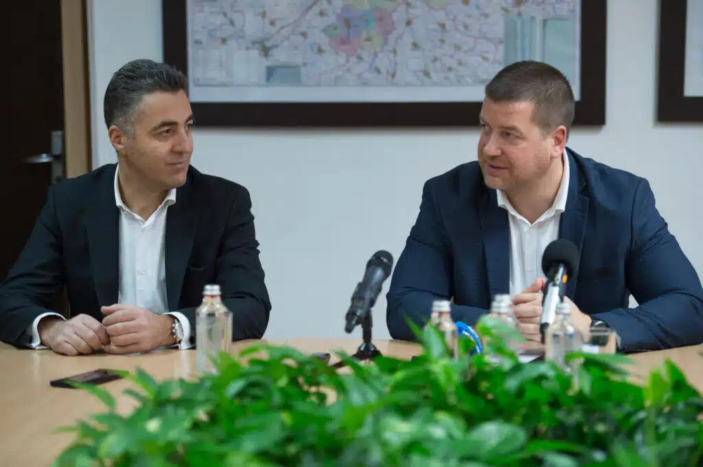 Vivacom започна изграждането на нова наземна станция за OneWeb в България 2 N. Andreev CEO Vivacom Jivko Todorov Kmet Stara Zagora 2
