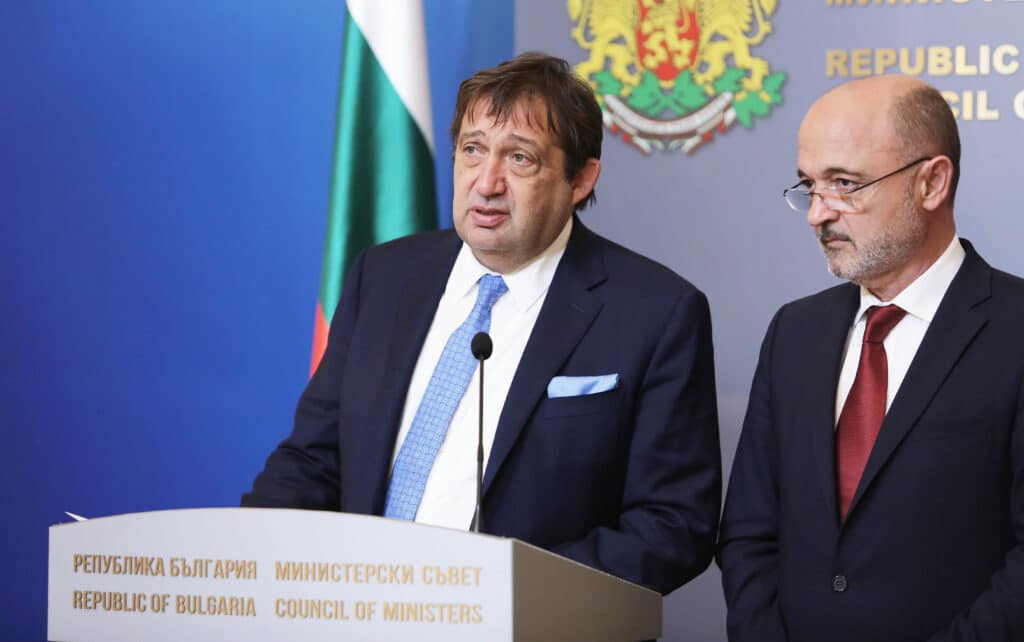 brifing Shishkov Medjidiev