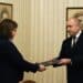 Нинова върна мандата, президентът пита юристи за следващия си ход 8 Нинова върна мандата, президентът пита юристи за следващия си ход