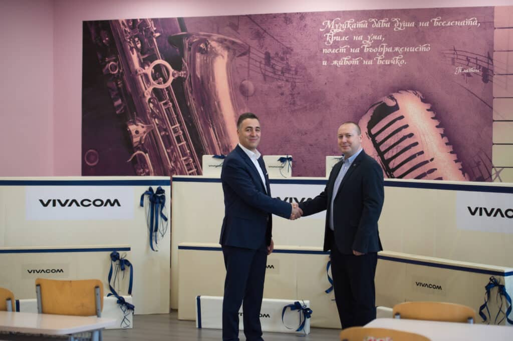N.Andreev CEO Vivacom and A.Tonev Direktor SMG