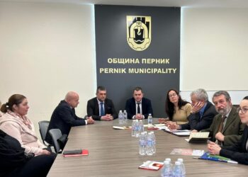 85% от услугите се предоставят от общините, но ресурсите се разпределят от държавата