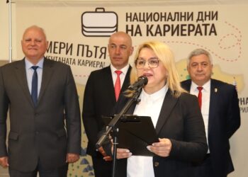 Десетки фирми на лов за студенти и ученици в Русе