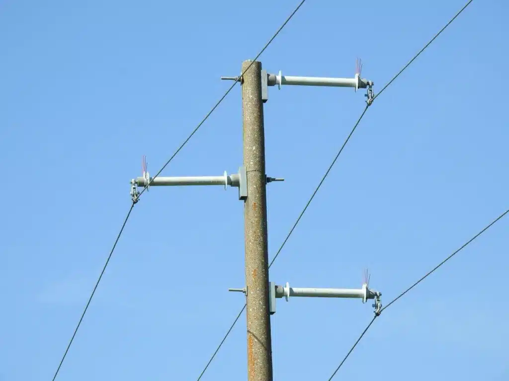 safety pole 1