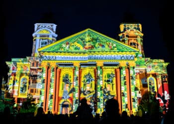12 370 квадратни метра изкуство преобразиха София по време на LUNAR (снимки)