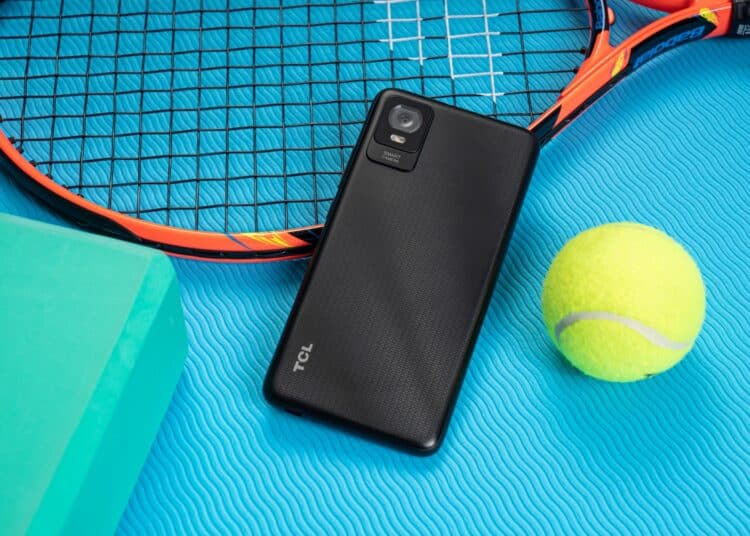 Новите смартфони TCL 403 и TCL 40 SE вече са във Vivacom 1 Visual TCL 403