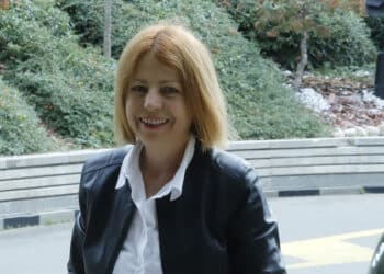 Фандъкова: Пожелавам на наследника си да работи за София, да не се блазни от власт и бърза слава 7 Фандъкова: Пожелавам на наследника си да работи за София, да не се блазни от власт и бърза слава